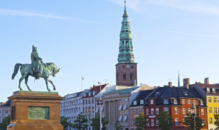 Danmarks Nationalbank tightens policy… really?