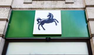 Why Lloyds and Aviva could offer long-term income investing appeal