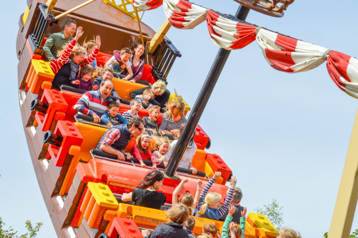 Merlin Entertainments falls in spite of revenue growth - Master Investor