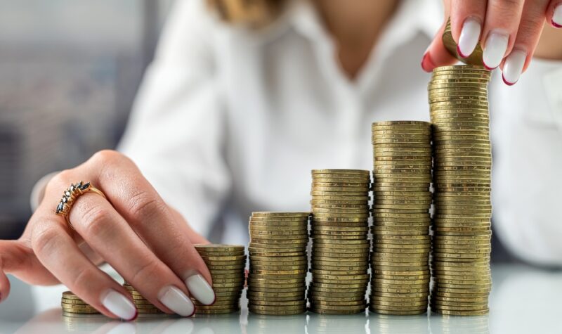 Solomon Global: Is Rachel Reeves’ Budget About to Make Gold the UK’s Hottest Investment?